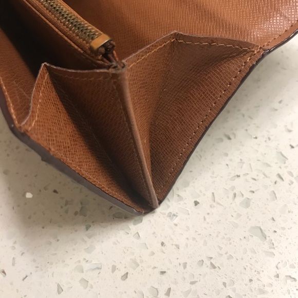 Louis Vuitton Vintage Monogram wallet - Picture 9 of 13